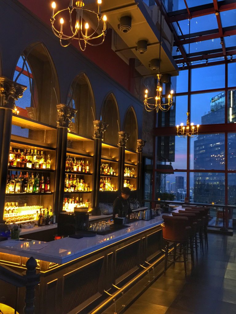 Bangkok, THAÏLANDE Hotel: Mojjo Bar by Compass Dining